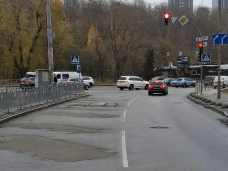 На Печерську борються зі стихійним паркуванням