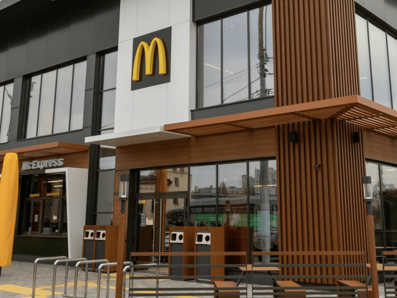 Легендарний McDonald’s на Центральному вокзалі знову відкрився