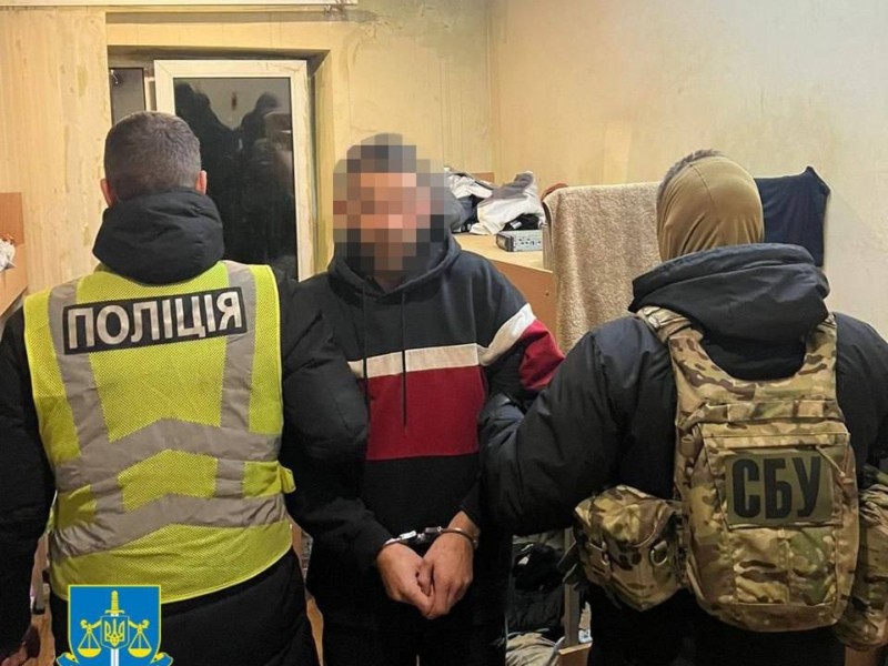 На Київщині затримали підпалювачів релейних шаф, які діяли на замовлення спецслужб РФ