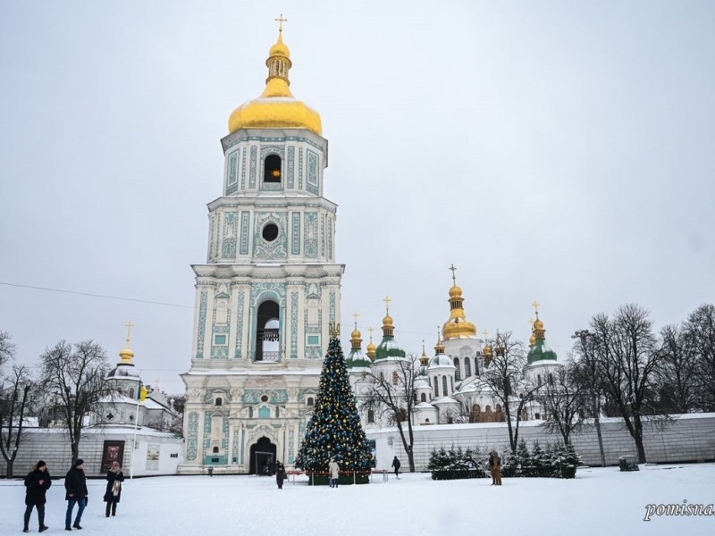 Як виглядала Свята Софія в Києві в Різдвяну ніч на листівці 1947 року