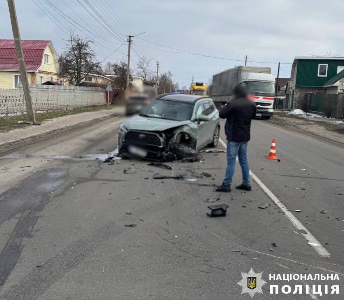 ДТП на Броварщині: під час обгону зіткнулися два авто, постраждала дитина