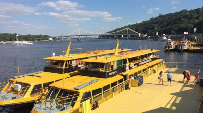 Киевский речной порт открыл сезон теплоходных прогулок по Днепру
