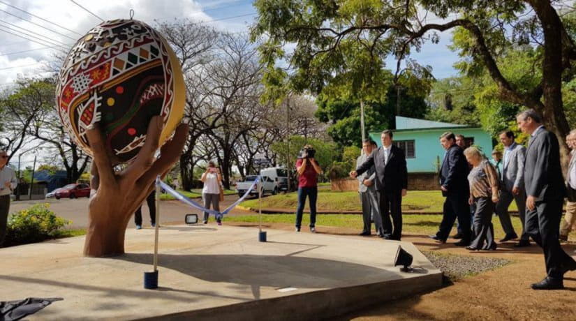 В Аргентине состоялось открытие памятника писанке