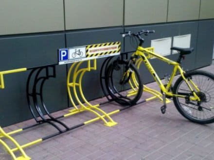 Возле станций метрополитена установят велопаркинги
