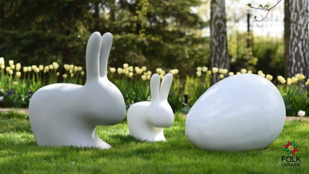 Новым арт-объектом на фестивале писанок станет пасхальный кролик