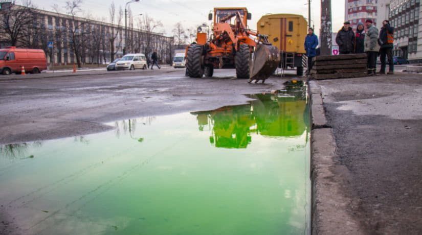 В связи с прорывом теплотрассы на улице Бориспольской заблокировано движение трамваев № 22