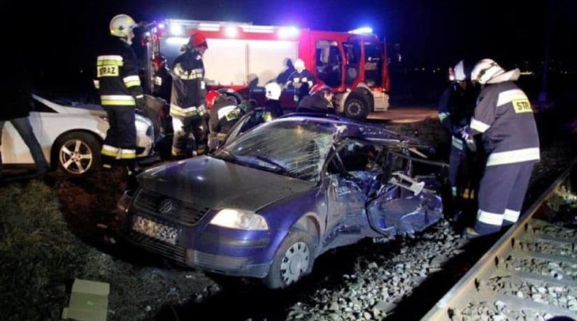 В Польше четыре украинца погибли в результате столкновения автомобиля с поездом