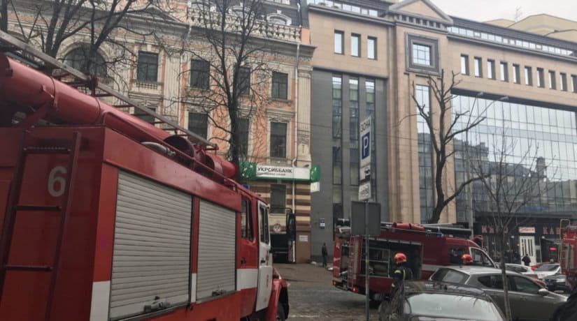 На улице Владимирской произошел пожар в жилищно-офисном комплексе