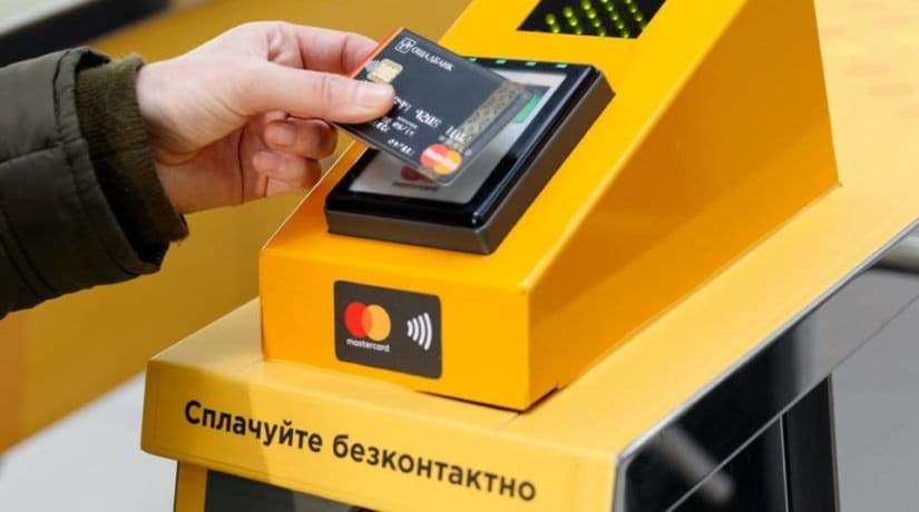Более 25 миллионов поездок в киевском метрополитене оплачены бесконтактно