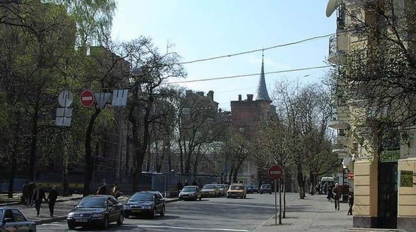 По улице Ярославов Вал будет ограничено движение транспорта