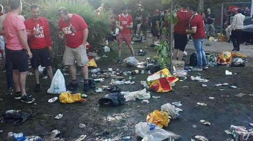 Коммунальщики убрали после футбольных болельщиков более 200 тонн мусора