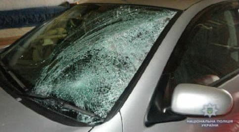 Задержали пятерых подростков, бросавших камни в автомобили на трассе Киев – Одесса