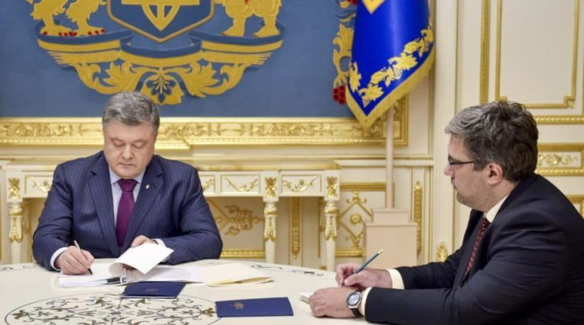 Порошенко подписал закон об освобождении пенсий от налогообложения