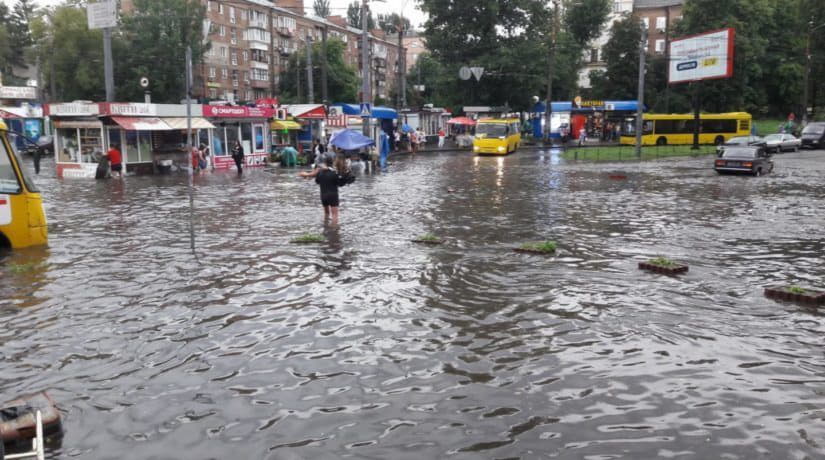 Киев затопило. Реакция соцсетей