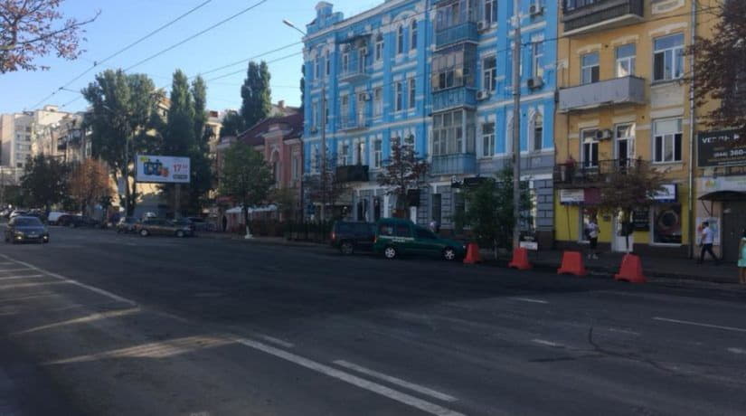 Движение транспорта на улице Антоновича полностью возобновлено